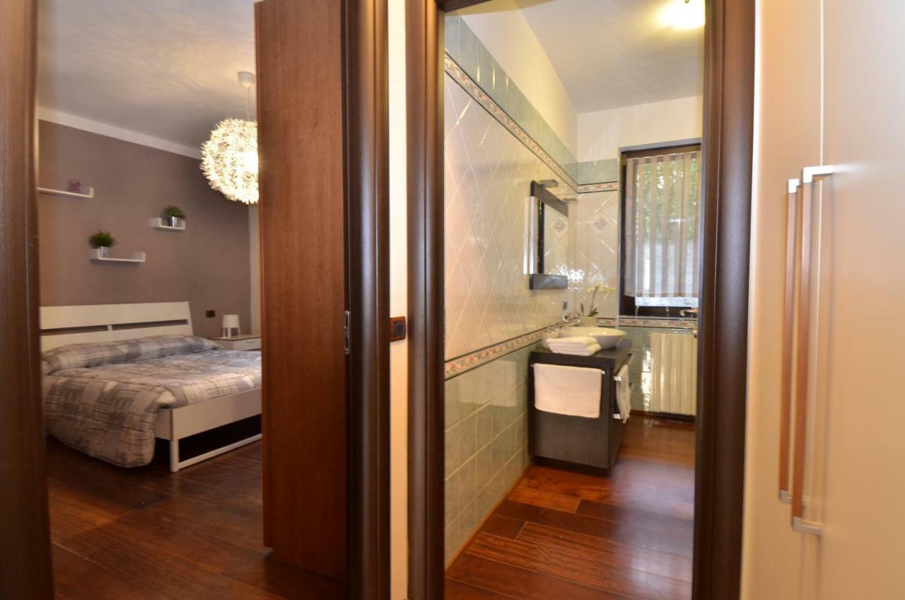 Erno Apartment Lesa Eksteriør billede